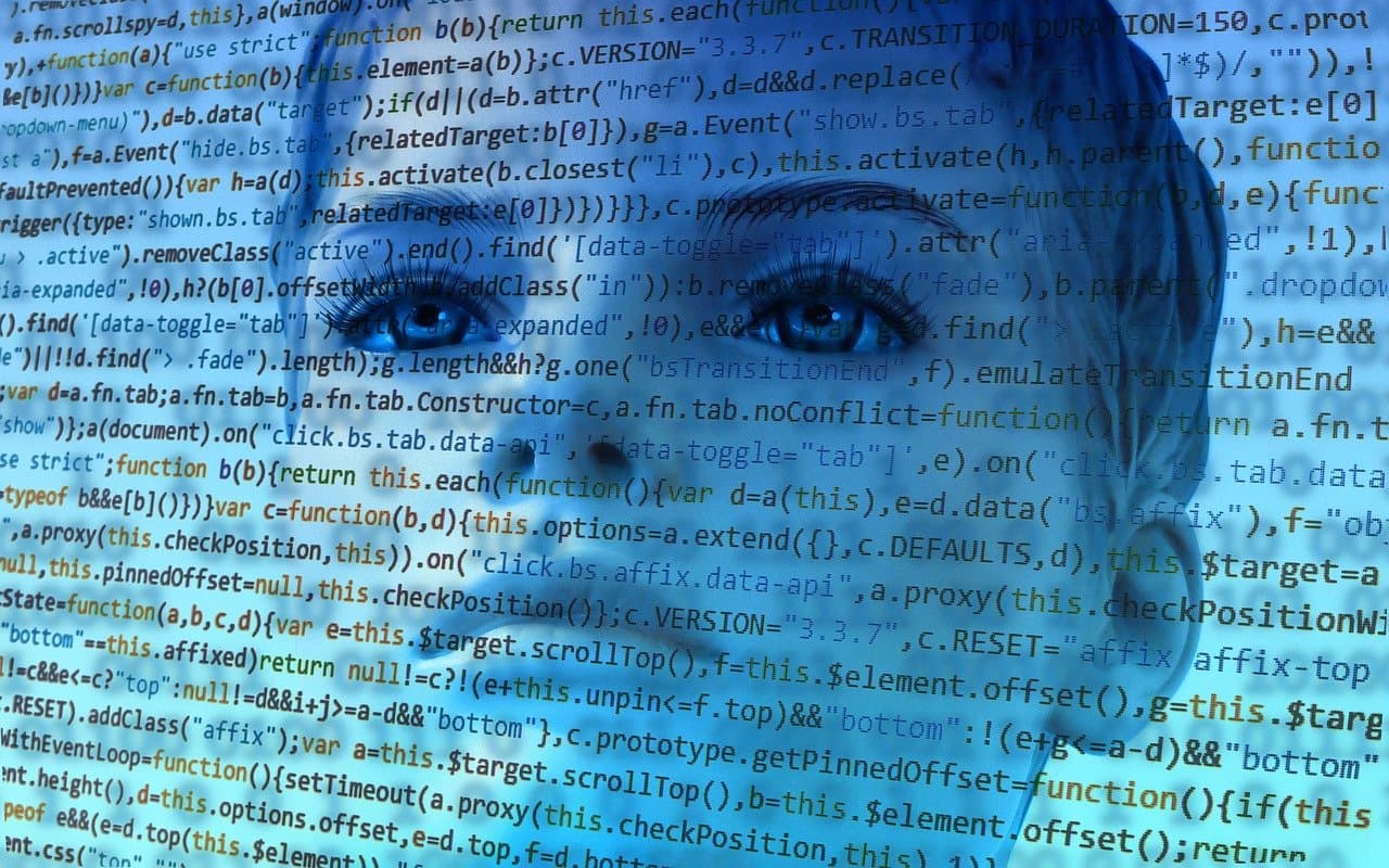 Softwareudviklingens historie – Fra hulkort til skyen